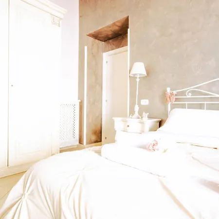 Citarelli Family House * Naples